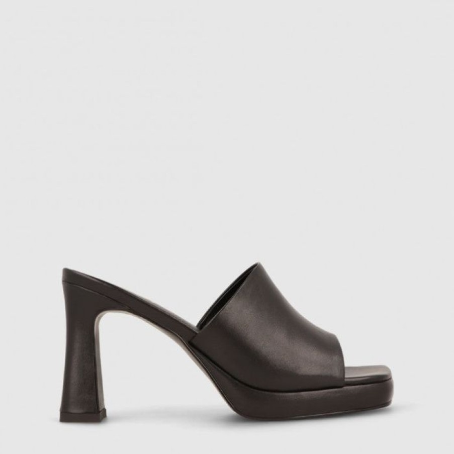 LODI Lodi Genia Mule In Black | Sandals