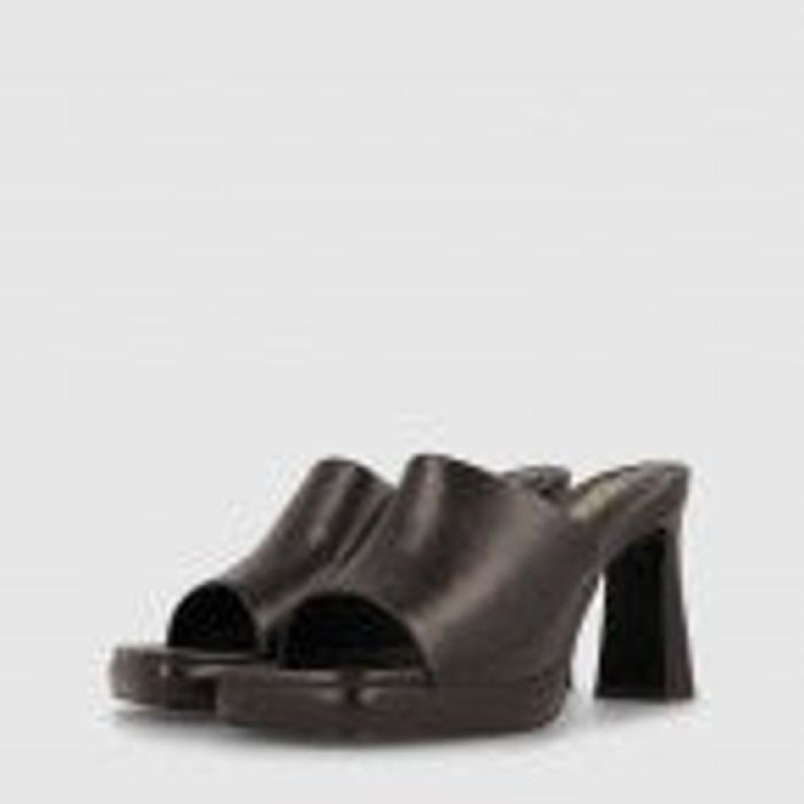 LODI Lodi Genia Mule In Black | Sandals