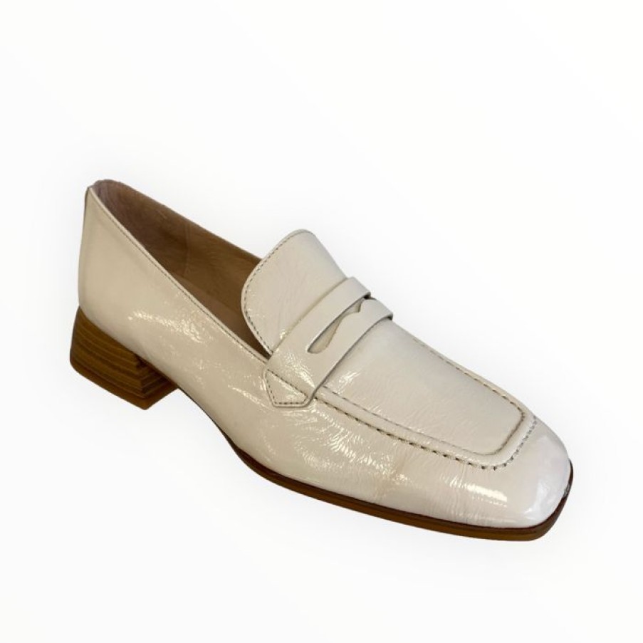 Lusana Shoe Boutique Wonders Menorca Loafers | Flats