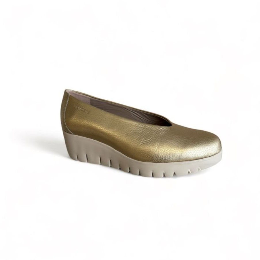 Wonders Wonders Gold Fly Wedge Shoe | Wedges